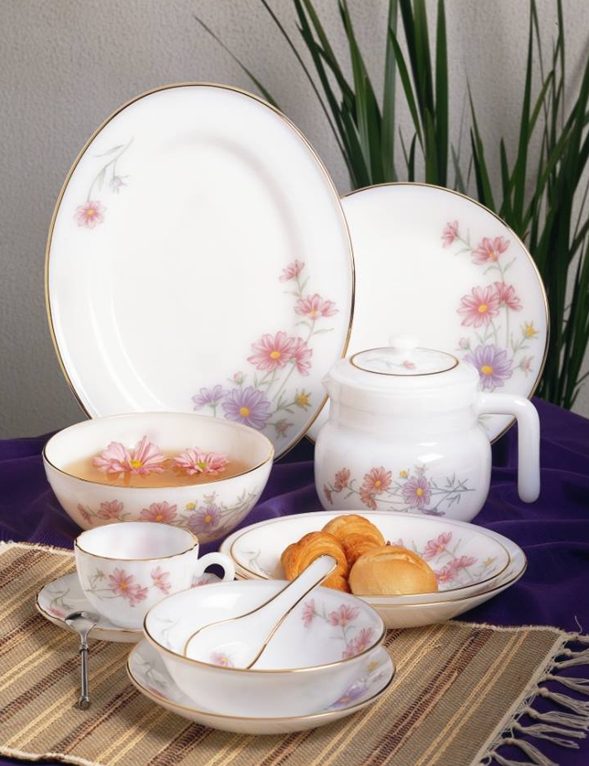 Thủy tinh Opal Thái Lan